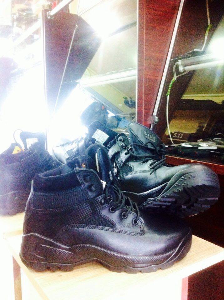 5.11 black Leather